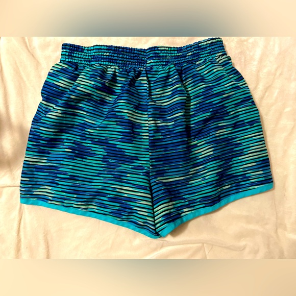 Champion Girls XL Athletic Shorts - Picture 2 of 4